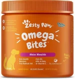 Zesty Paws Omega Bites (Sabor a Pollo): Suplemento de Salud para la Piel y el Pelaje en 90 Bocaditos, Con Aceite de Pescado (EPA, DHA), Vitamina C y ALASKOMEGA®